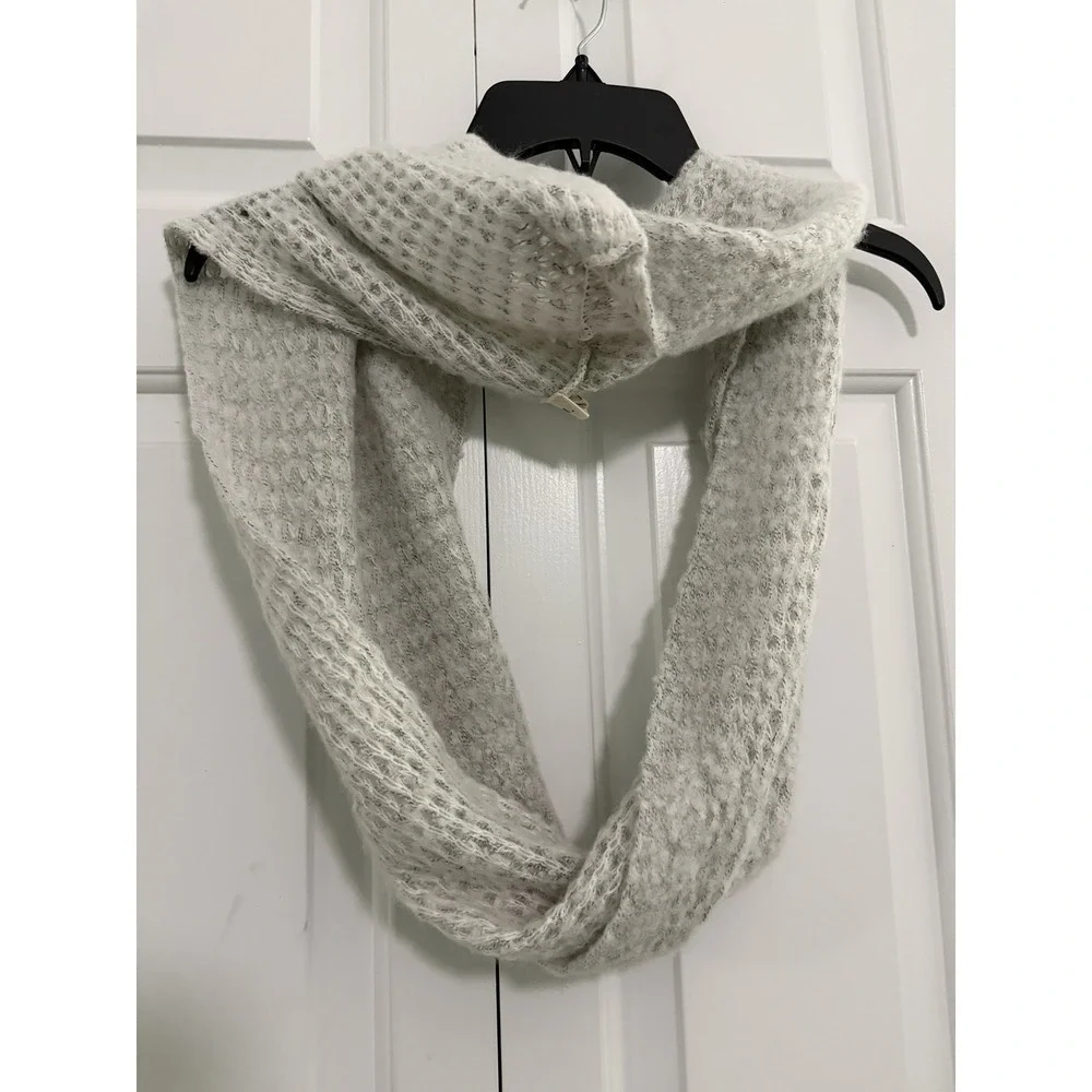Rae Dunn Hat Soft‎ Gray Infinity Scarf LOVE Patch Heart